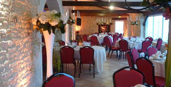 Location de salle de mariage, anniversaire, réunion de famille